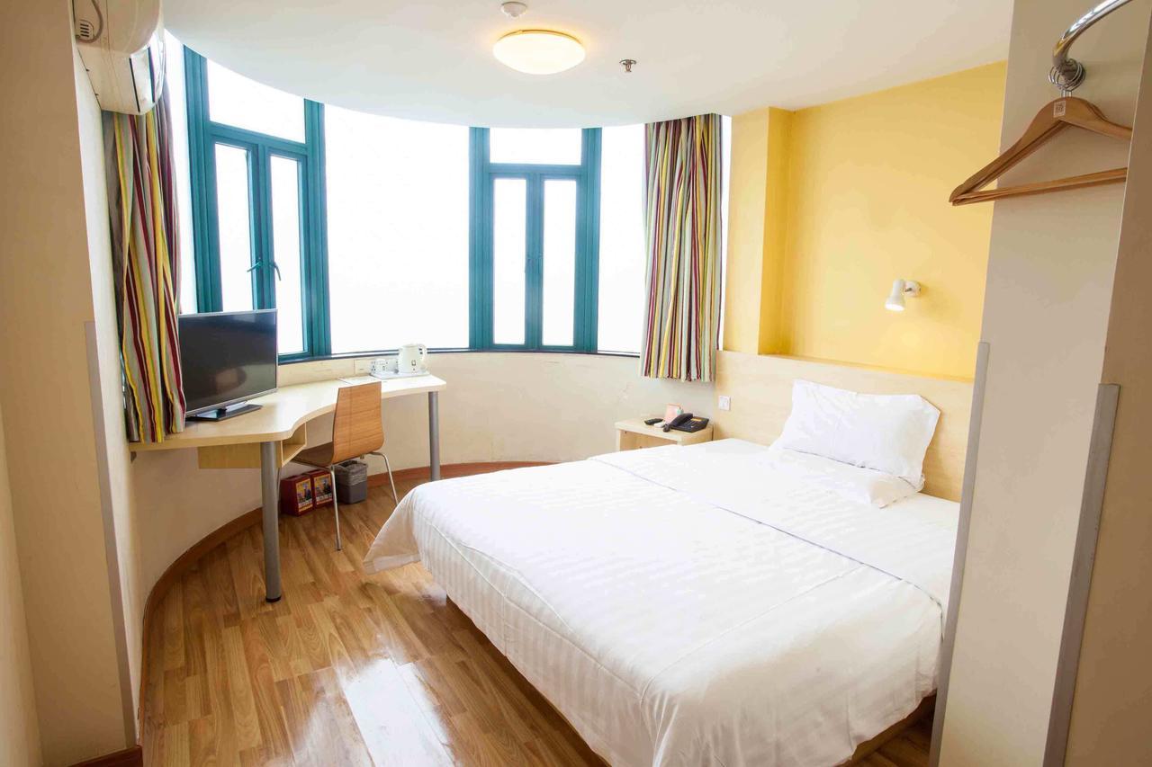 7Days Inn Yunfu Luoding Central Pokój zdjęcie