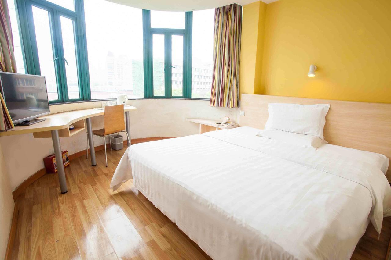 7Days Inn Yunfu Luoding Central Pokój zdjęcie
