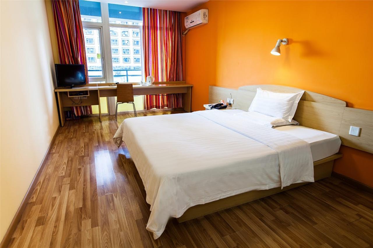 7Days Inn Yunfu Luoding Central Zewnętrze zdjęcie
