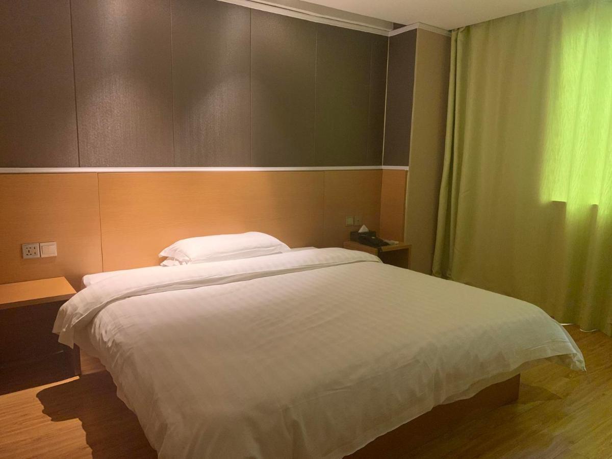 7Days Inn Yunfu Luoding Central Zewnętrze zdjęcie